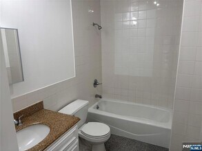 185 Merselis Ave in Clifton, NJ - Building Photo - Building Photo