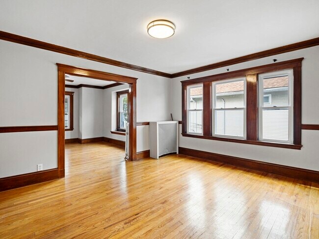 48 Cleveland St in Arlington, MA - Building Photo - Building Photo