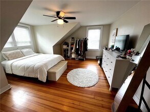 11 Brooks Ave in Newport, RI - Building Photo - Building Photo