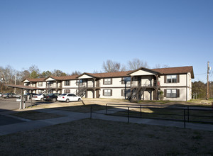 Benton Place Apartments in Benton, LA - Building Photo - Building Photo