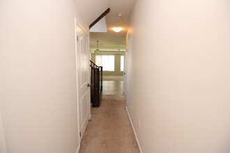 8057 Blue Ash Ln in Niagara Falls, ON - Building Photo - Building Photo