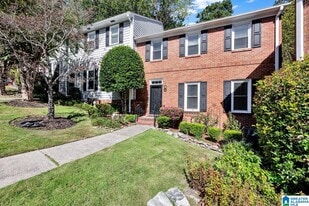 25 The Falls Dr in Vestavia Hills, AL - Building Photo