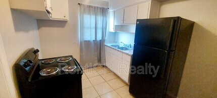 1771 15th Ave S in St. Petersburg, FL - Building Photo - Building Photo
