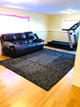 9529 N Kenneth Ave in Skokie, IL - Building Photo - Building Photo