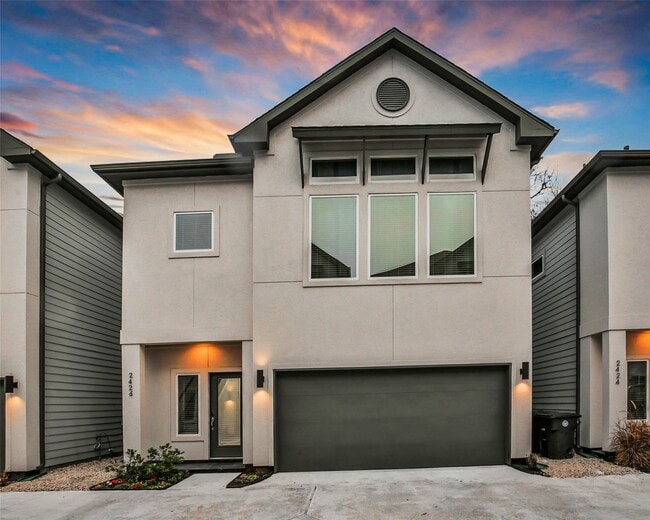 2426 Cochran St in Houston, TX - Building Photo - Building Photo