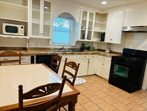 3501 Maury St in Houston, TX - Building Photo - Building Photo