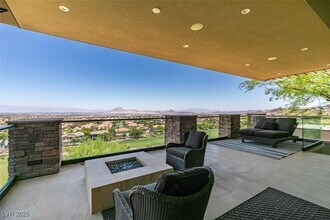 1500 MacDonald Ranch Dr in Henderson, NV - Building Photo - Building Photo