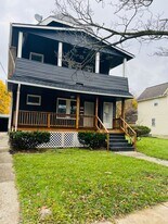 983 Nathaniel Rd, Unit A in Cleveland, OH - Building Photo