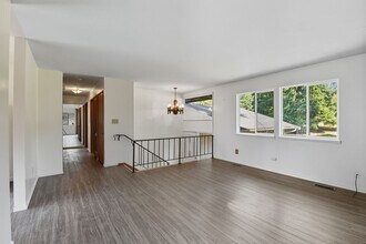1719 147th Pl SE in Bellevue, WA - Building Photo - Building Photo