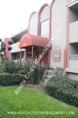 5021 Atlantic Ave in Long Beach, CA - Building Photo - Building Photo