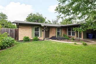 2200 Lanier Dr in Austin, TX - Building Photo - Building Photo