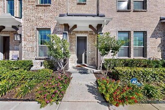 8168 Foraker St in Frisco, TX - Building Photo - Building Photo