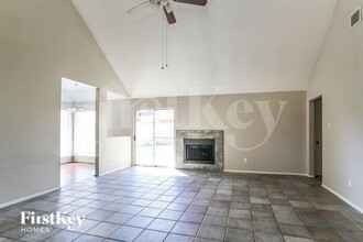 13907 Beckwith Dr in Houston, TX - Building Photo - Building Photo