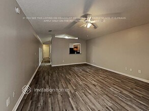 2999 Mikris Dr E in Jacksonville, FL - Building Photo - Building Photo