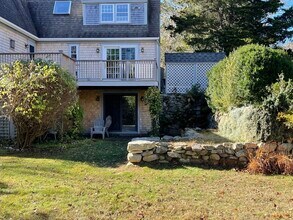 1720 Main Rd in Westport, MA - Foto de edificio - Building Photo