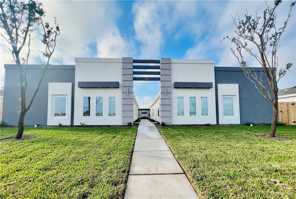 4213 La Vista Ave-Unit -2 in McAllen, TX - Building Photo