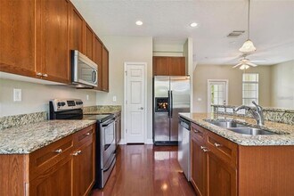 4503 Bay Spring Ct in Tampa, FL - Building Photo - Building Photo