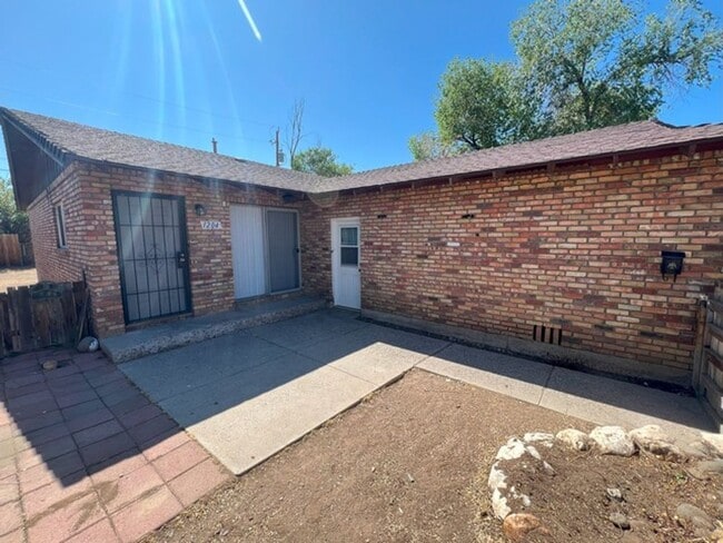 1204 Arnold Dr in Reno, NV - Foto de edificio - Building Photo