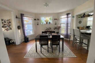 215 Center St, Unit 215 in Ithaca, NY - Building Photo - Building Photo