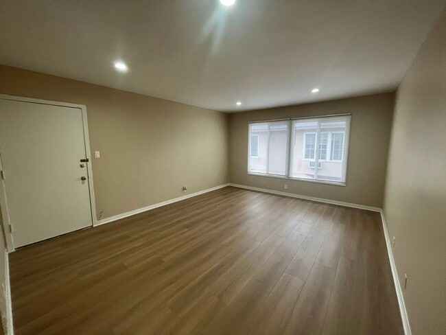 14149 Vanowen St, Unit 5
