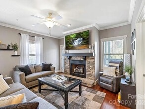 9 Kenilworth Knls, Unit 227 in Asheville, NC - Building Photo - Building Photo