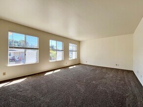 812 Cape Breton Dr in Pacifica, CA - Building Photo - Building Photo