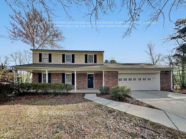 property at 2550 Raintree Way NE