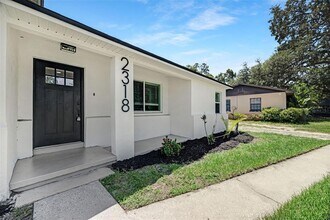 2318 S Hubert Ave in Tampa, FL - Building Photo - Building Photo