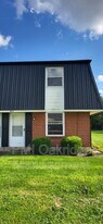 464 Heather St in Englewood, OH - Building Photo