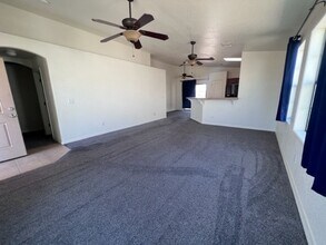 1445 Colina Dr in Bullhead City, AZ - Building Photo - Building Photo