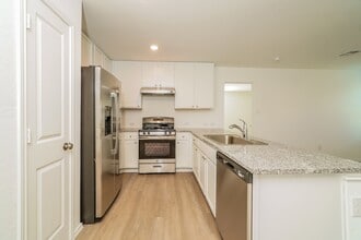 359 Ambush Ridge in San Antonio, TX - Foto de edificio - Building Photo