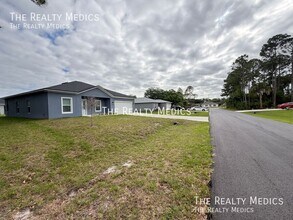 1325 Pavillion St NW in Palm Bay, FL - Building Photo - Building Photo