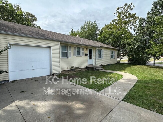 6615 W 62nd St in Mission, KS - Building Photo - Building Photo