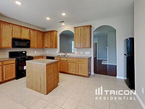 28818 Hidden Cove Dr in Magnolia, TX - Building Photo - Building Photo