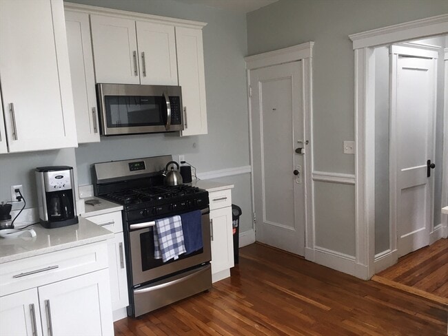 property at 7 Weld Hill St