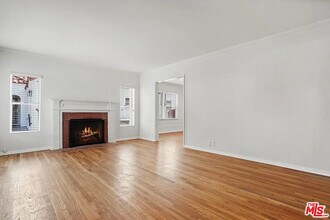 1334 Pine St in Santa Monica, CA - Building Photo - Building Photo