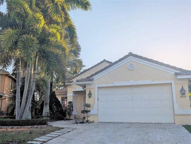 2016 Schooner Ln in Weston, FL - Building Photo - Building Photo