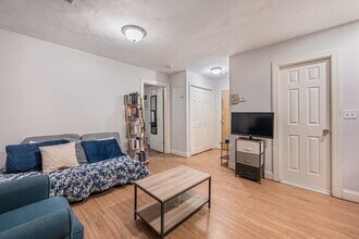 21 Aberdeen St, Unit B in Boston, MA - Building Photo - Building Photo