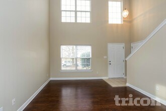 107 Tanyard Ln in Charlotte, NC - Building Photo - Building Photo