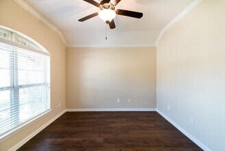 4442 Firebrush Ln in Baytown, TX - Foto de edificio - Building Photo