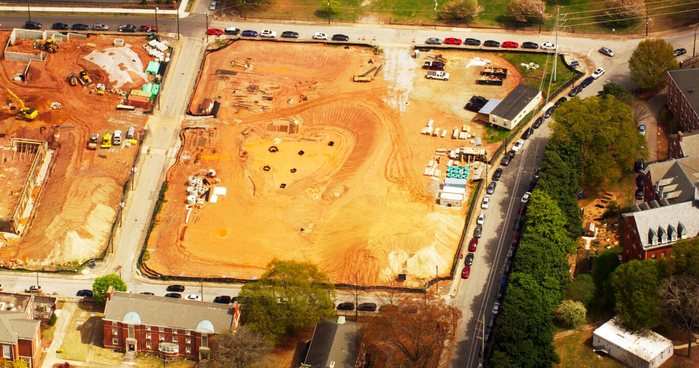 Ashley at Scholars Landing II in Atlanta, GA - Building Photo