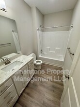 8679 Golden Ln in De Soto, KS - Building Photo - Building Photo