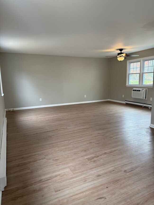 2 Frances Ave in Norwalk, CT - Building Photo - Building Photo