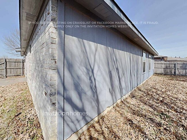 2075 Paint Pony Ln in Keller, TX - Foto de edificio - Building Photo