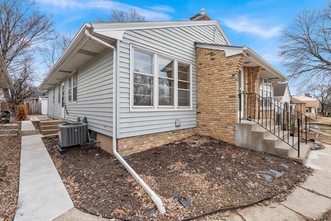 property at 4705 France Ave S