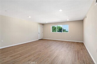 13710 Foothill Blvd in Los Angeles, CA - Building Photo - Building Photo