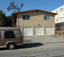 Remlo Apartments in San Mateo, CA - Building Photo - Building Photo