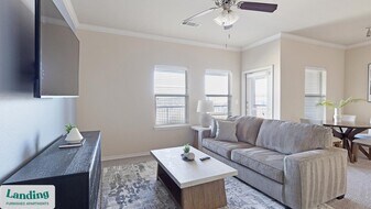 2155 Arkansas Ln in Grand Prairie, TX - Building Photo