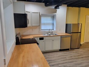 3495 Tulip Dr in Decatur, GA - Building Photo - Building Photo
