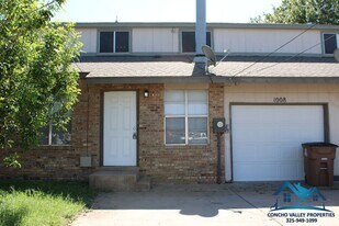 1008 Glenna St in San Angelo, TX - Building Photo